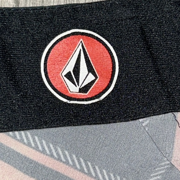 Volcom Pure Function Board Shorts - Picture 11 of 15